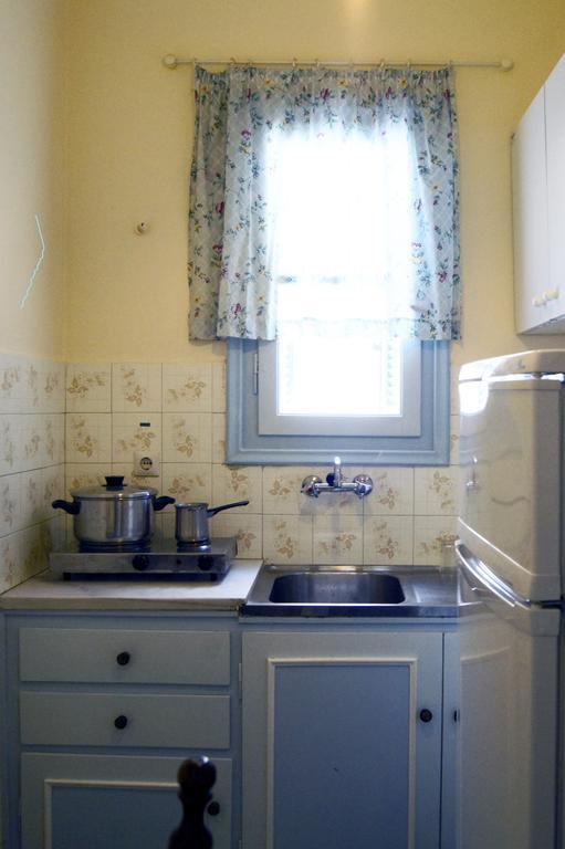 Ferienwohnung Idroussa Batsíon Zimmer foto