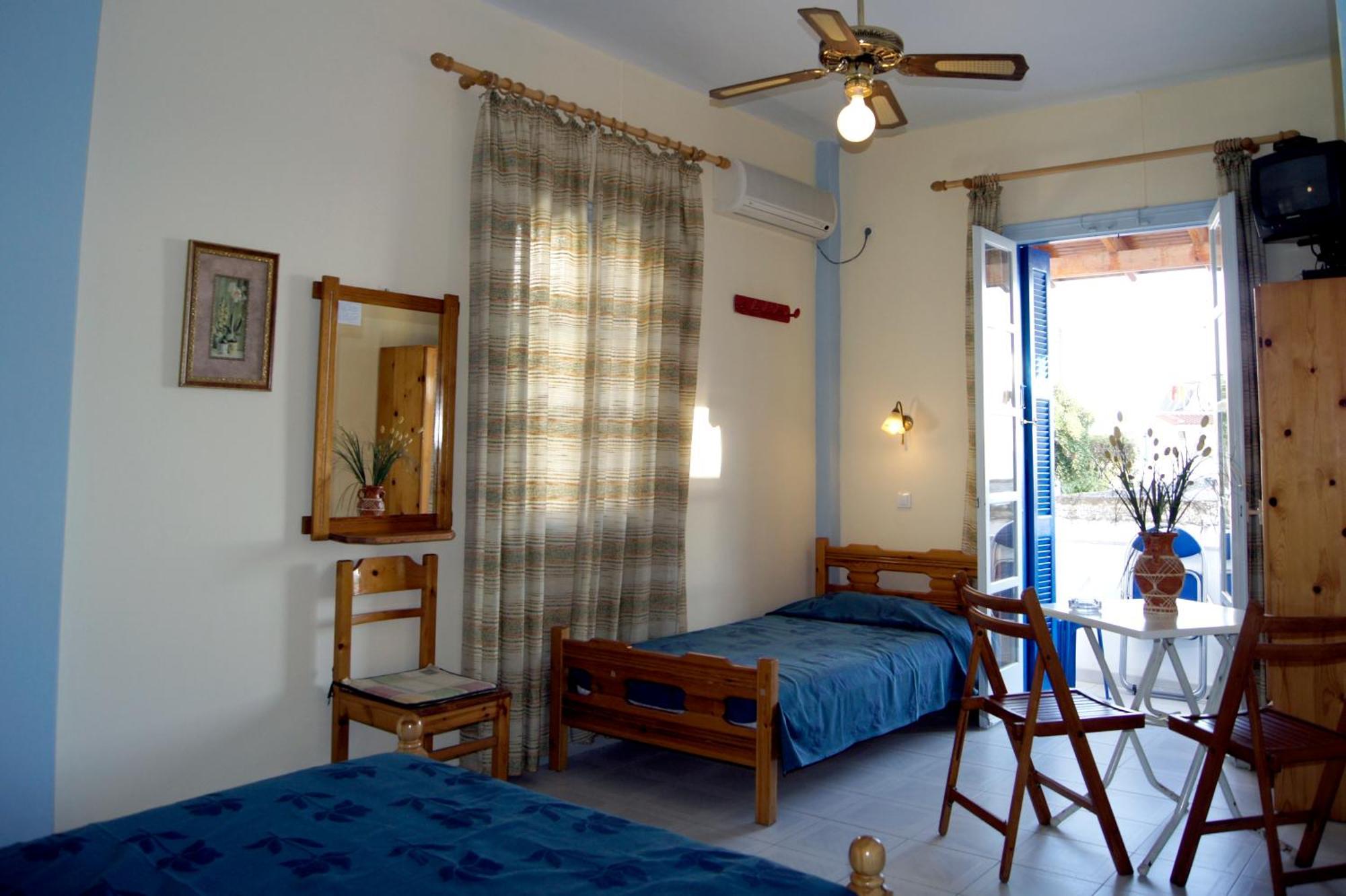 Ferienwohnung Idroussa Batsíon Zimmer foto